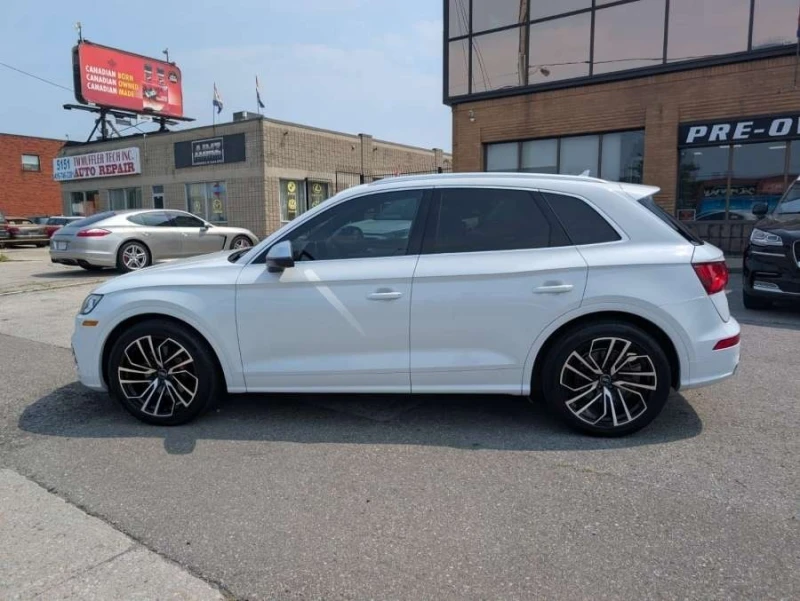 Audi SQ5 * quattro Premium * CARFAX * ЦЕНА ДО БГ, снимка 4 - Автомобили и джипове - 53384698