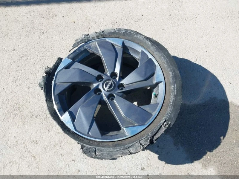 Nissan Rogue 1.5l Sv Fwd, снимка 12 - Автомобили и джипове - 53585214