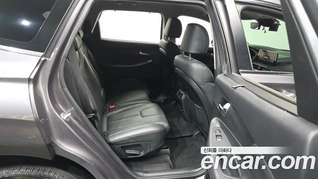 Hyundai Santa fe 2.2 | HEAD UP| КАМЕРА| DISTRONIC| ОБДУХ| НАДУВАНЕ, снимка 9 - Автомобили и джипове - 55816003