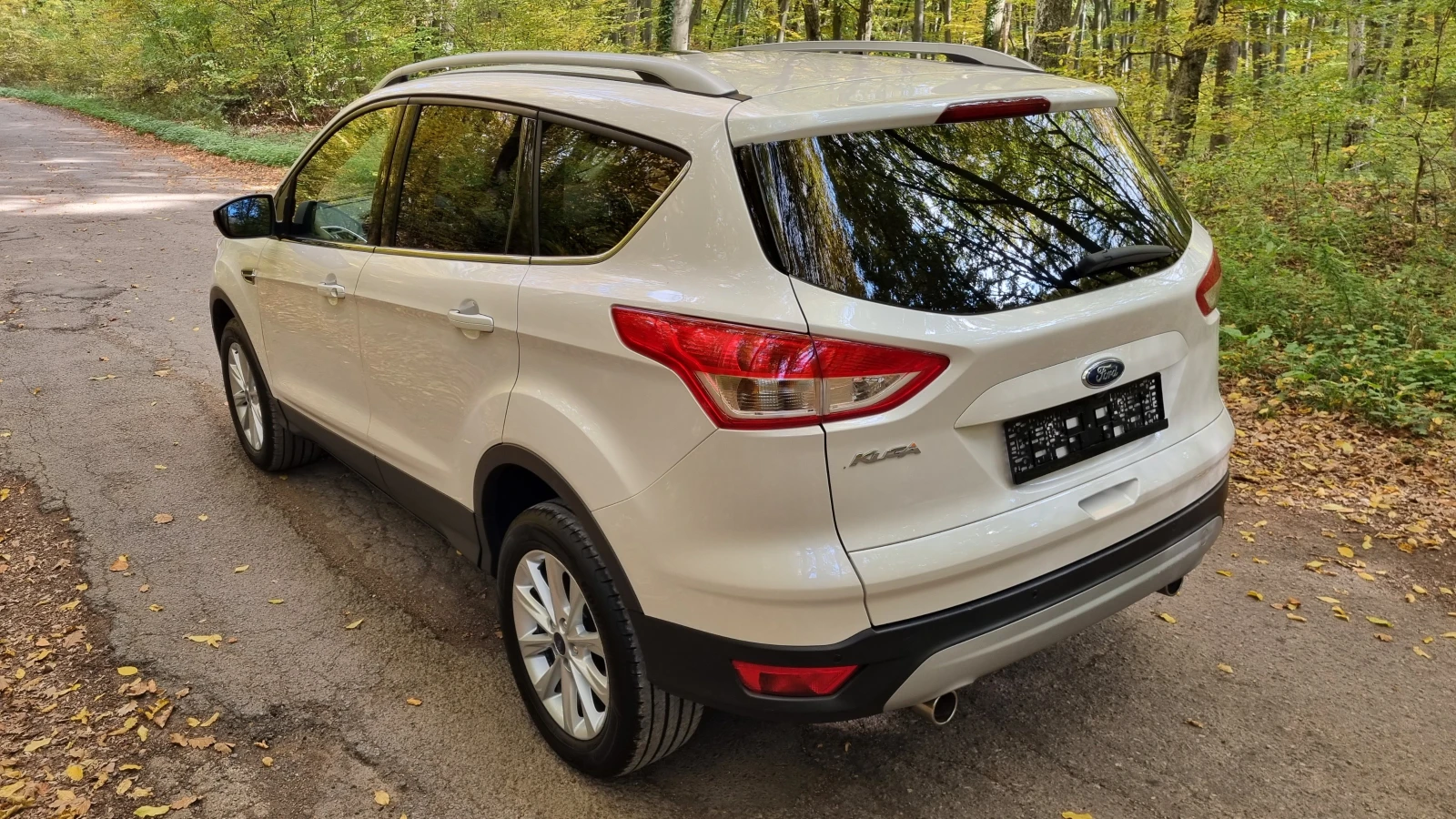 Ford Kuga 2.0 TDCI 4x4  180к.с Swiss  - изображение 8