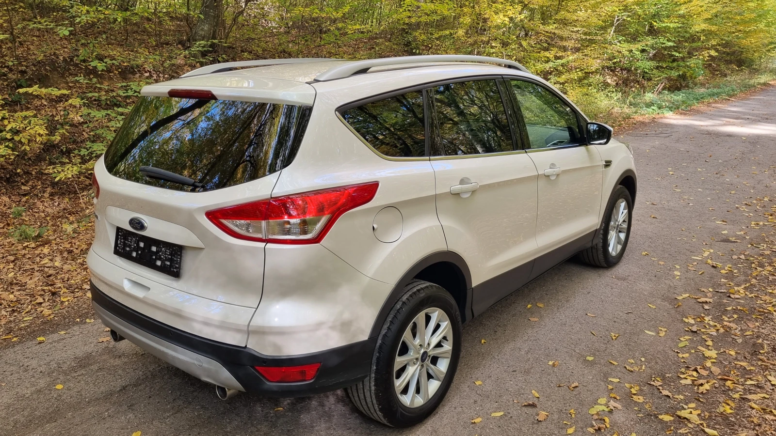 Ford Kuga 2.0 TDCI 4x4  180к.с Swiss  - изображение 6