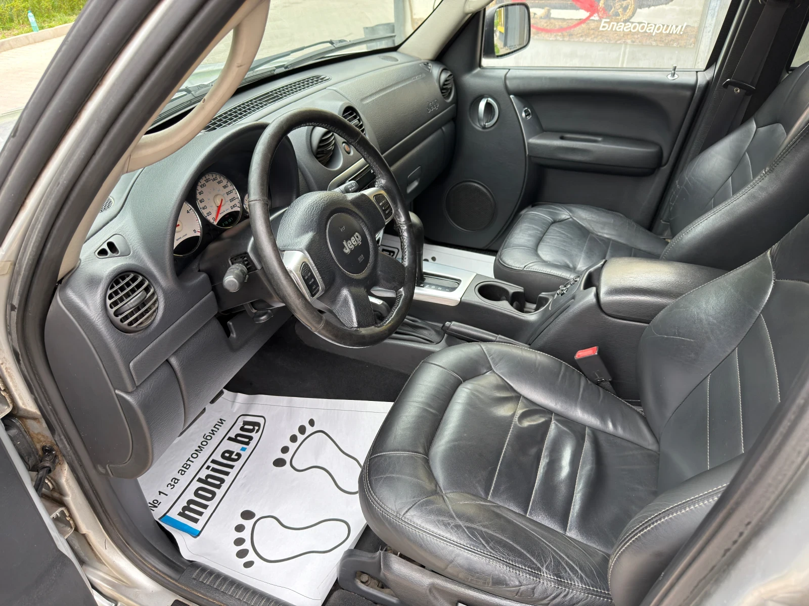 Jeep Cherokee 2.8CRD* AUTOMAT* ITALIA*  - изображение 7