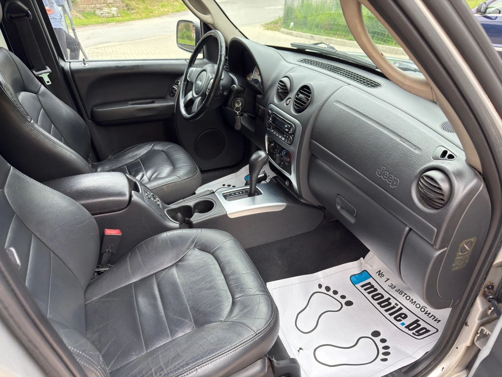 Jeep Cherokee 2.8CRD* AUTOMAT* ITALIA*  - изображение 10