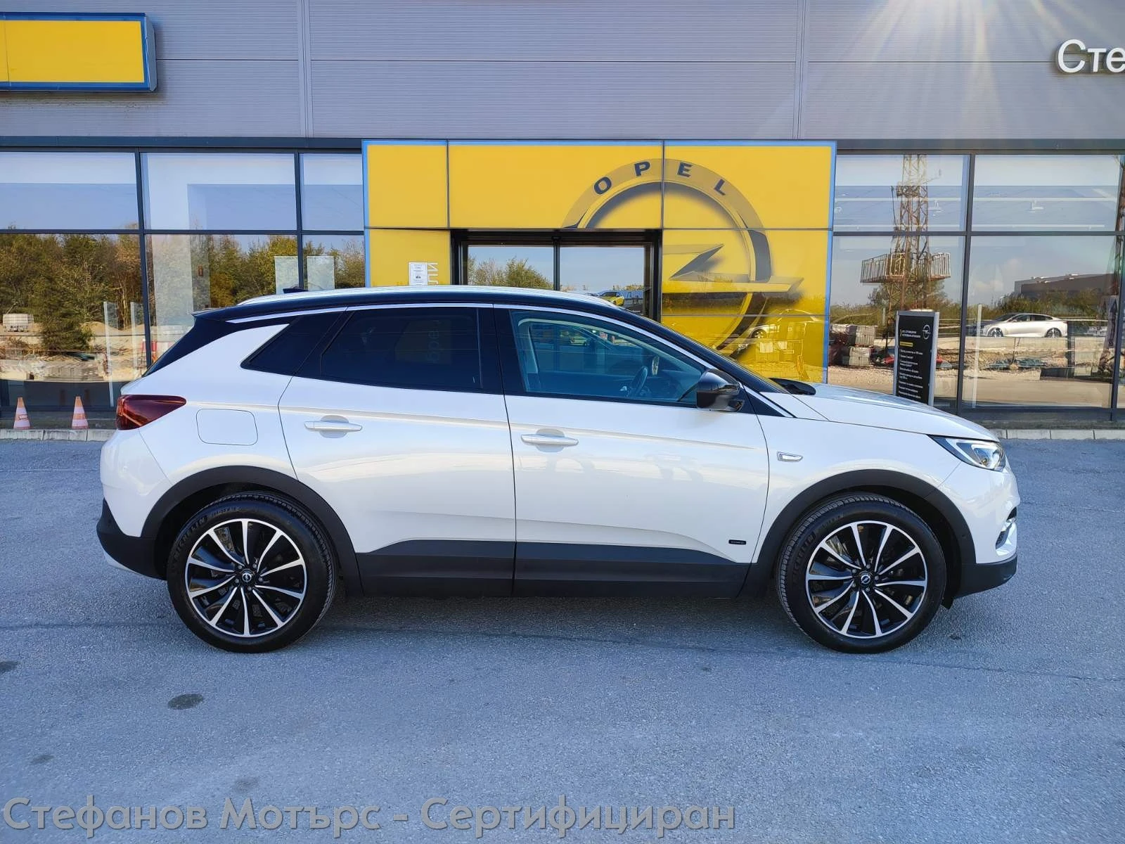 Opel Grandland X Ultimate 1.6 Plug-in-Hybrid (225hp) AT8 - изображение 4