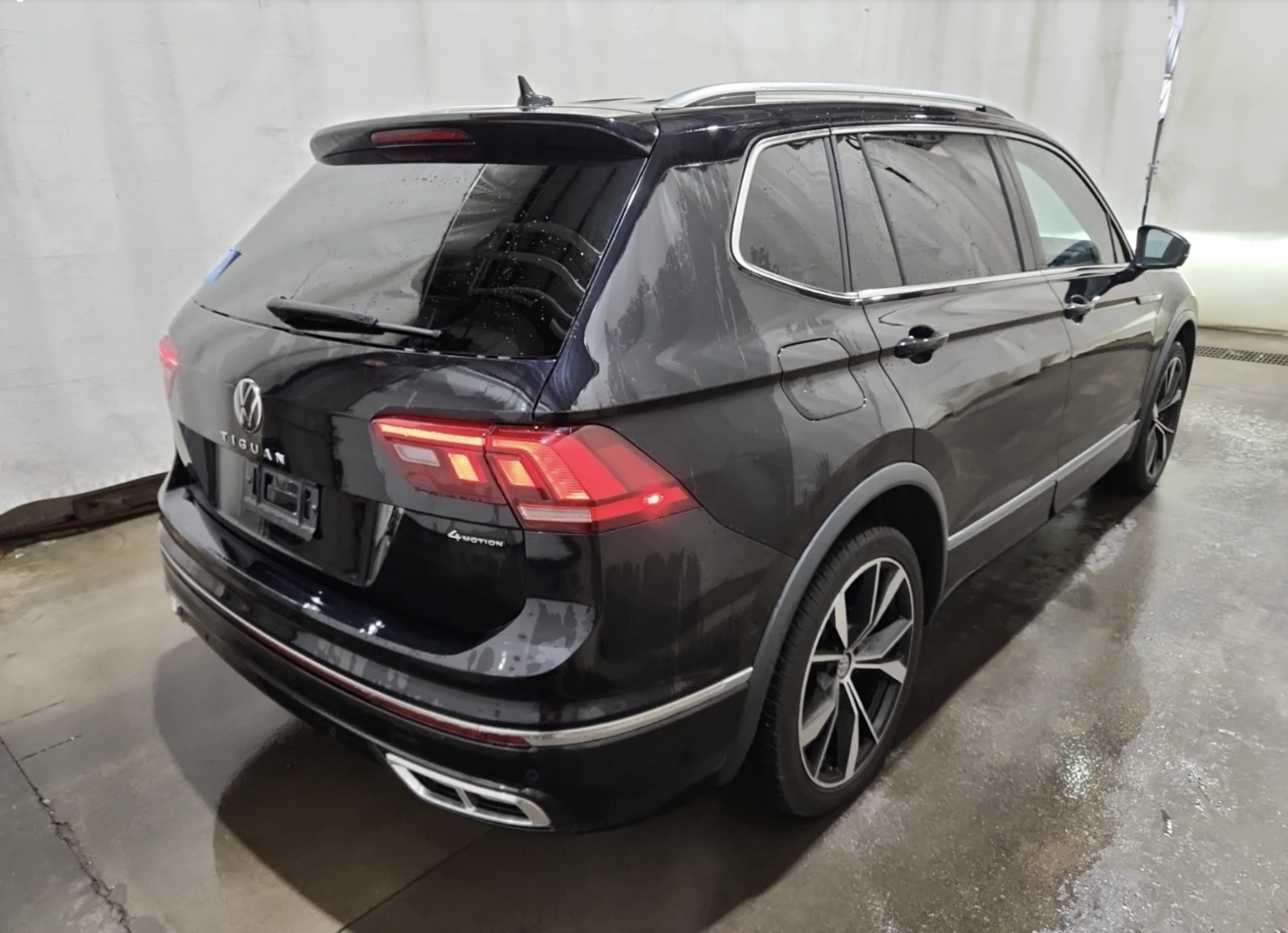 VW Tiguan HIGHLINE R-LINE - изображение 3