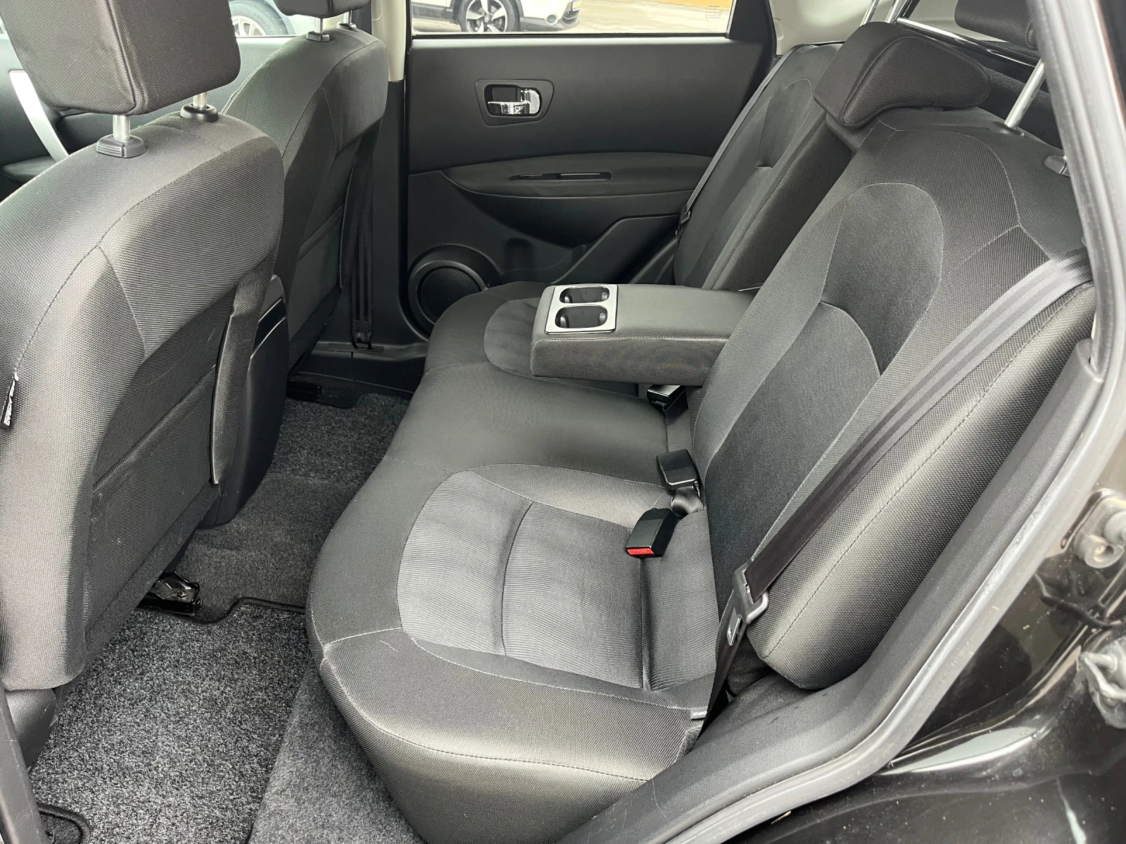 Nissan Qashqai 2.0  DCI AUTOMAT 4 X 4 | Mobile.bg � ����������� 7