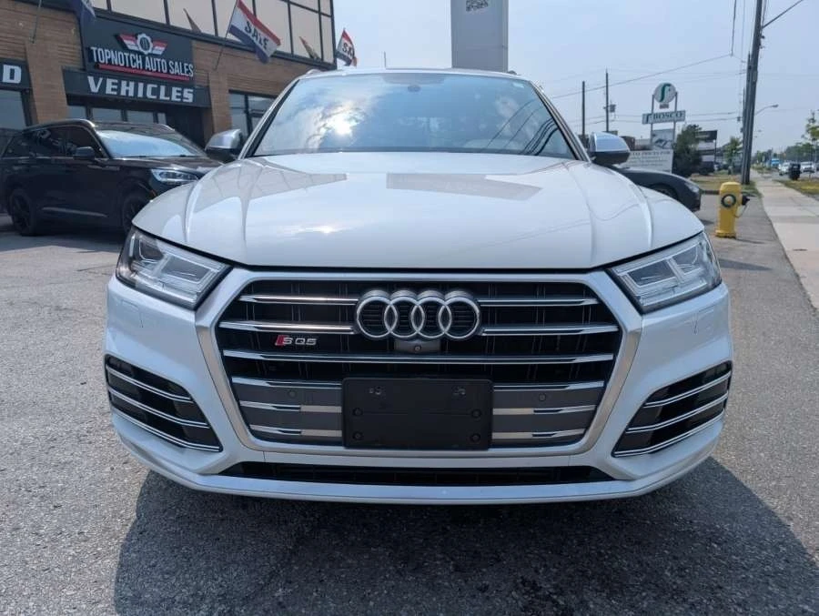 Audi SQ5 * quattro Premium * CARFAX * ЦЕНА ДО БГ - изображение 2