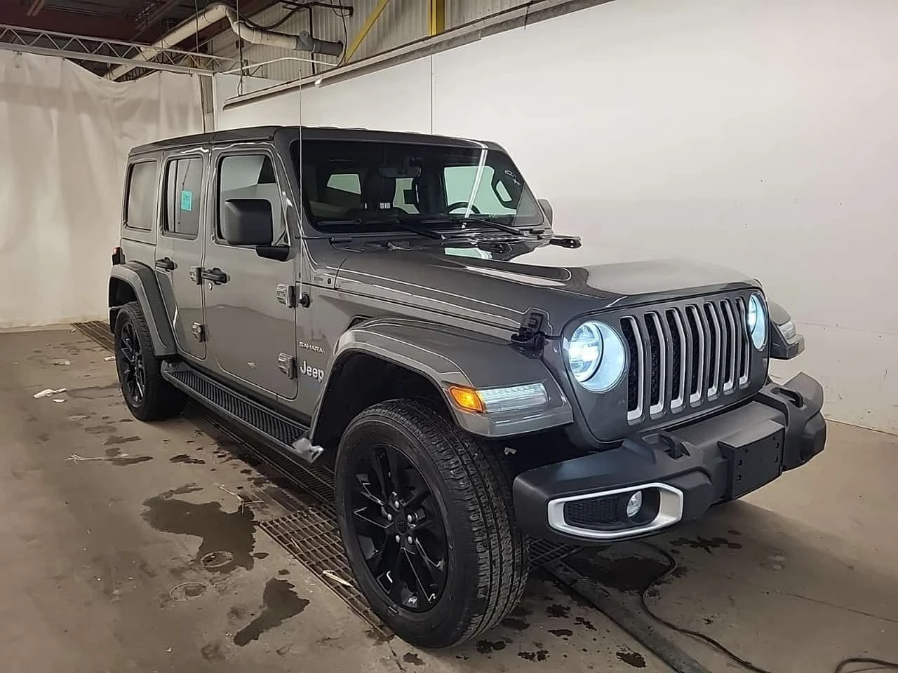 Jeep Wrangler * UNLIMITED SAHARA * CARFAX * 1 СОБСТВЕНИК * , снимка 2 - Автомобили и джипове - 54089424