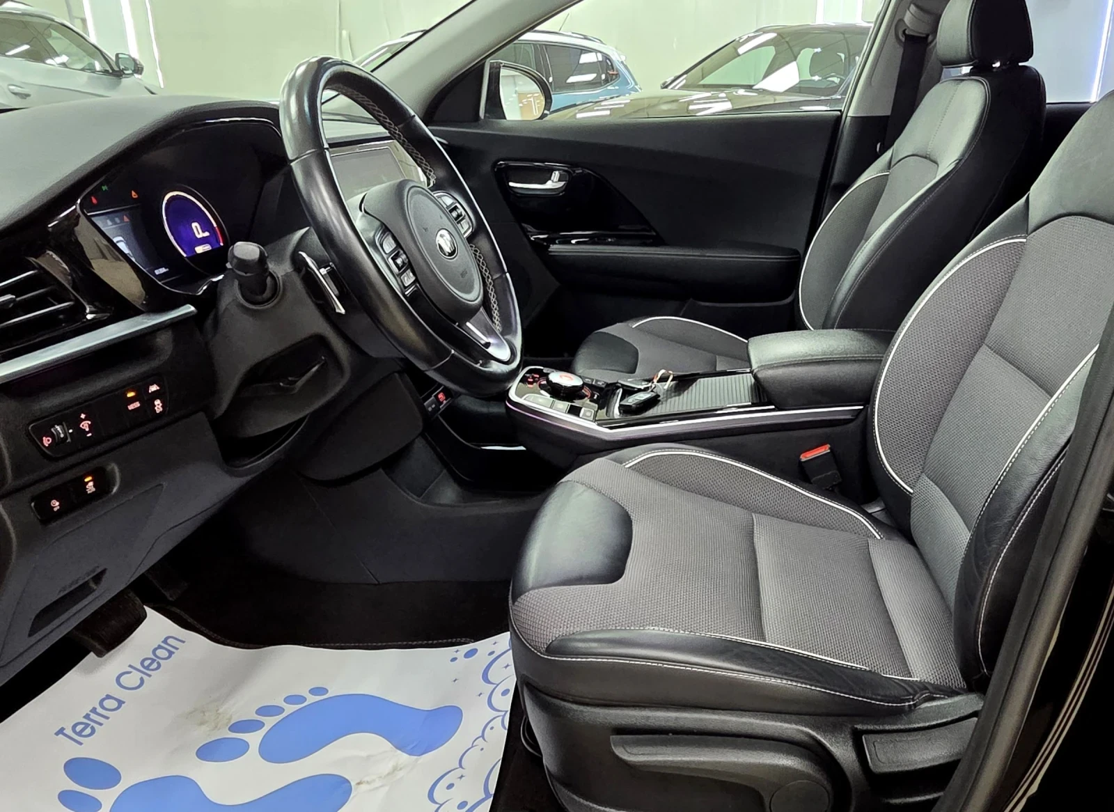Kia Niro 64KWh/SOH100, снимка 8 - Автомобили и джипове - 54635383