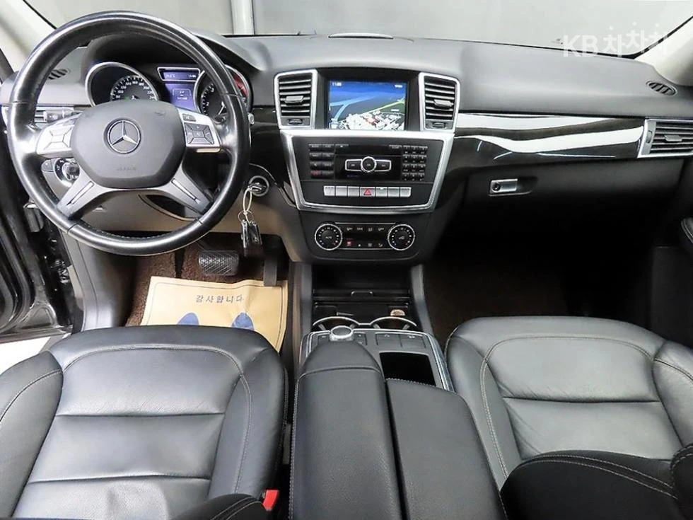 Mercedes-Benz ML 250 BlueTEC 4MATIC W166, снимка 7 - Автомобили и джипове - 54820880