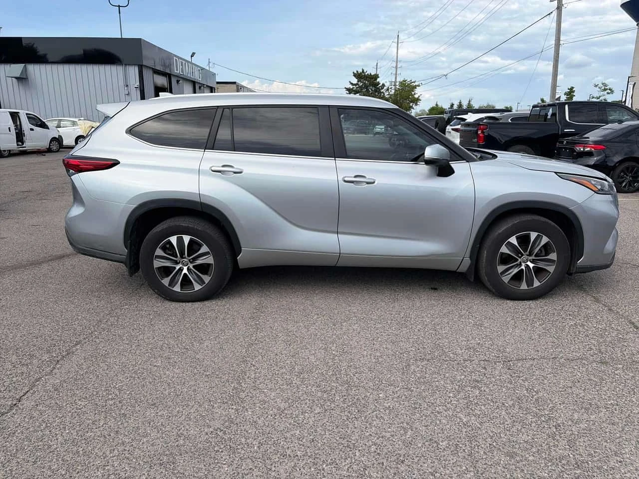 Toyota Highlander * AWD * АВТОКРЕДИТ БЕЗ ПЪРВОНАЧАЛНА ВНОСКА* , снимка 3 - Автомобили и джипове - 54903617