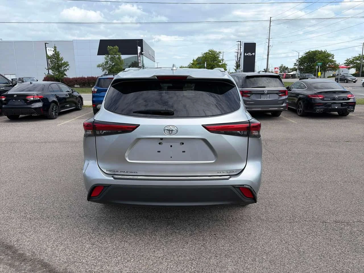 Toyota Highlander * AWD * АВТОКРЕДИТ БЕЗ ПЪРВОНАЧАЛНА ВНОСКА* , снимка 4 - Автомобили и джипове - 54903617
