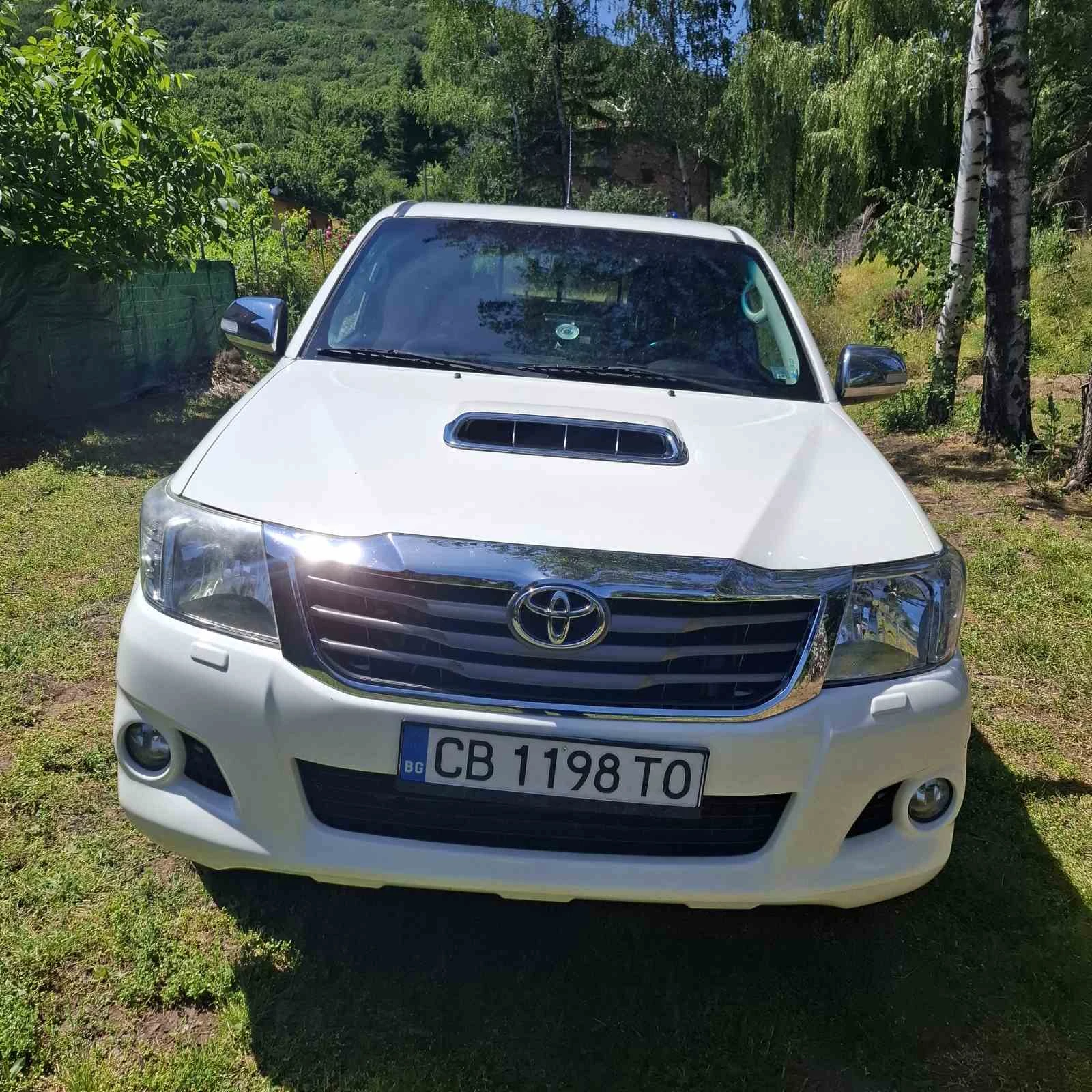 Toyota Hilux, снимка 2 - Автомобили и джипове - 54979454