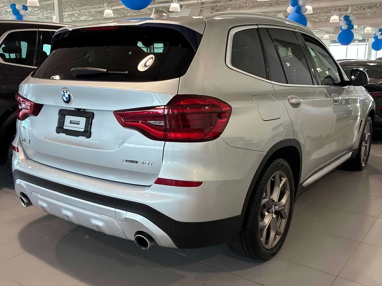 BMW X3 xDrive30i/ПАНОРАМА/ПОДГРЕВИ/ОТ ПРЕДСТАВИТЕЛСТВО, снимка 4 - Автомобили и джипове - 55075277