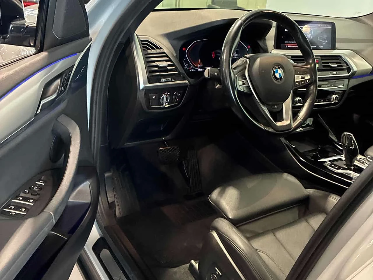 BMW X3 xDrive30i/ПАНОРАМА/ПОДГРЕВИ/ОТ ПРЕДСТАВИТЕЛСТВО, снимка 7 - Автомобили и джипове - 55075277
