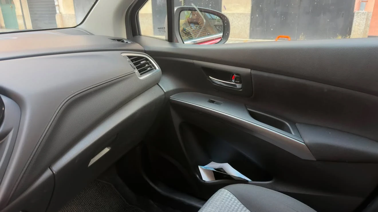 Suzuki SX4 S-Cross, снимка 8 - Автомобили и джипове - 56632688
