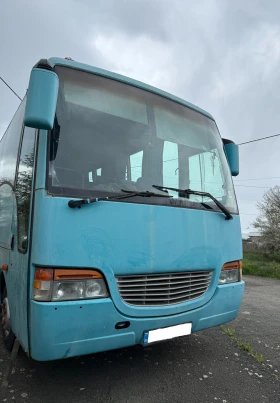 ������ Isuzu Midi