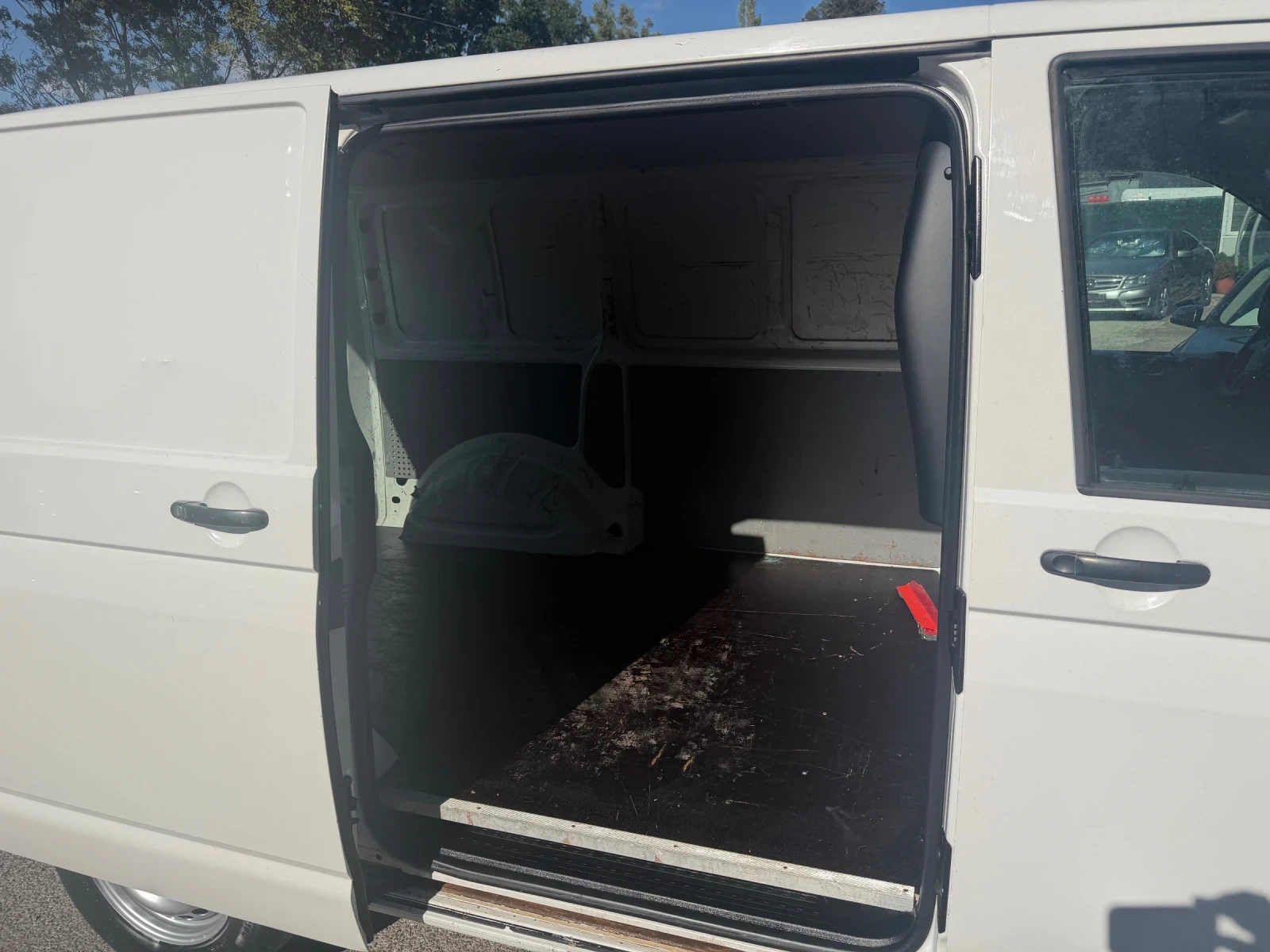 VW T5 2.0TDI* Facelift, снимка 14 - Бусове и автобуси - 56065927