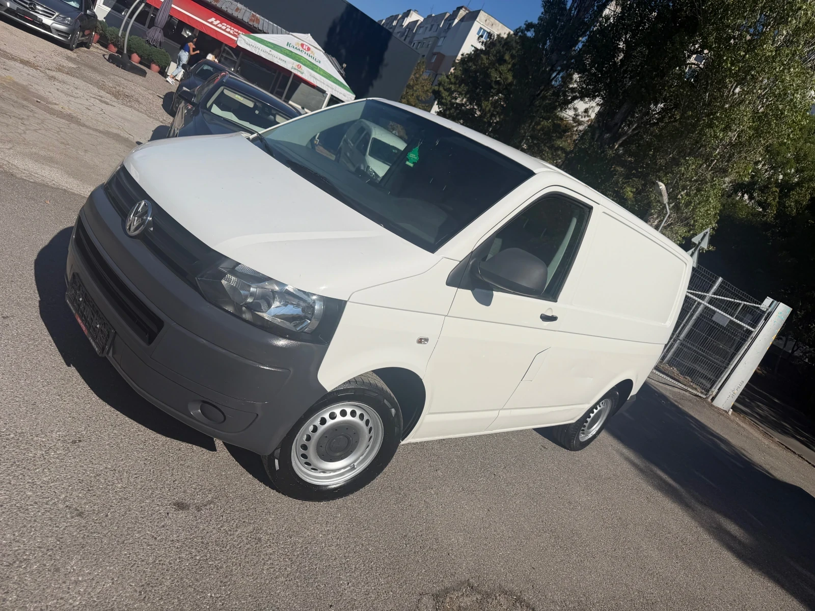 VW T5 2.0TDI* Facelift, снимка 10 - Бусове и автобуси - 56065927