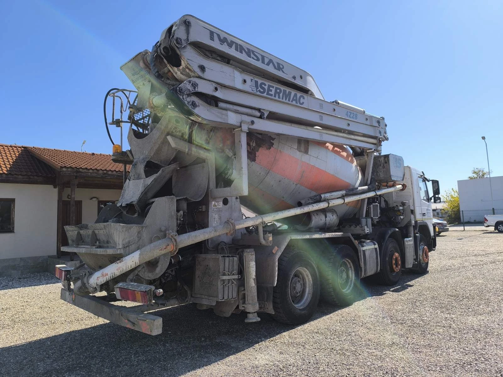 Бетон помпа Volvo FM440 SERMAC TWINSTAR 4Z28 - изображение 7