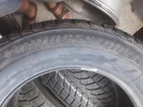 Гуми Зимни 235/60R17, снимка 6
