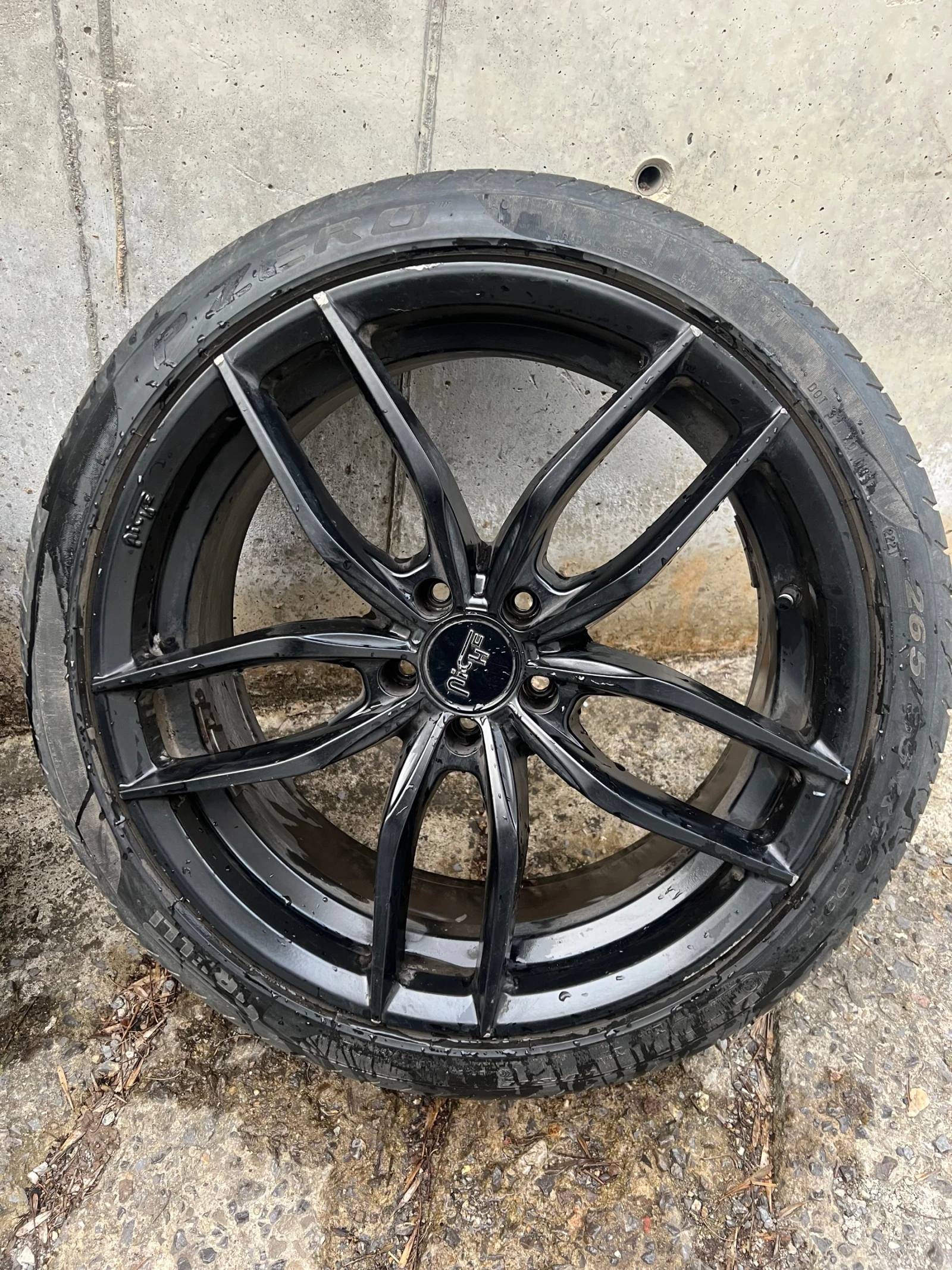 Гуми с джанти Pirelli 265/35R20, снимка 2 - Гуми и джанти - 53941137
