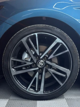 Toyota Camry XSE, снимка 11