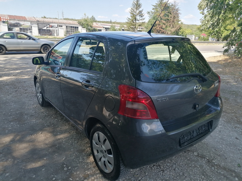 Toyota Yaris 1.3 VVTi, снимка 5 - Автомобили и джипове - 46751520