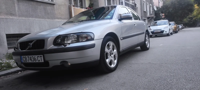 Volvo S60 2.0 turbo 180кс, снимка 7 - Автомобили и джипове - 48585352