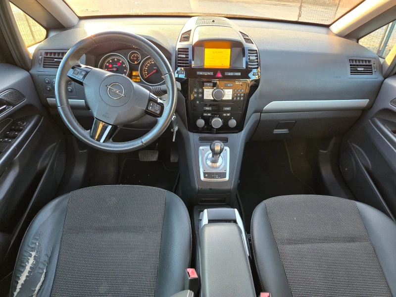 Opel Zafira 1.8 i-140, снимка 8 - Автомобили и джипове - 48962689