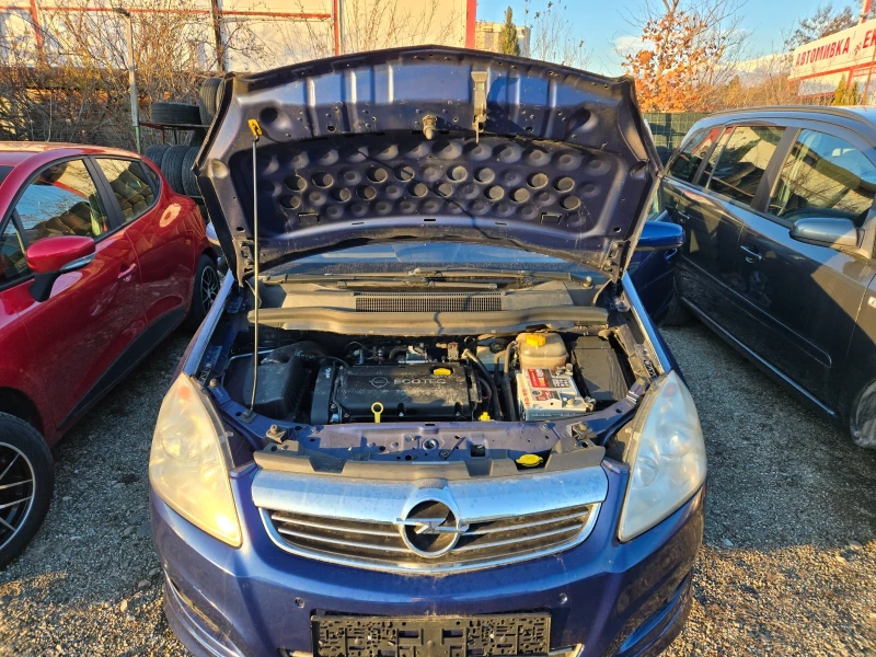 Opel Zafira 1.8 i-140, снимка 7 - Автомобили и джипове - 48962689