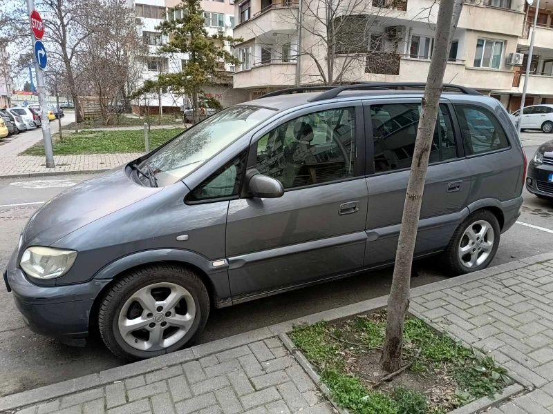 Opel Zafira, снимка 6 - Автомобили и джипове - 49032361