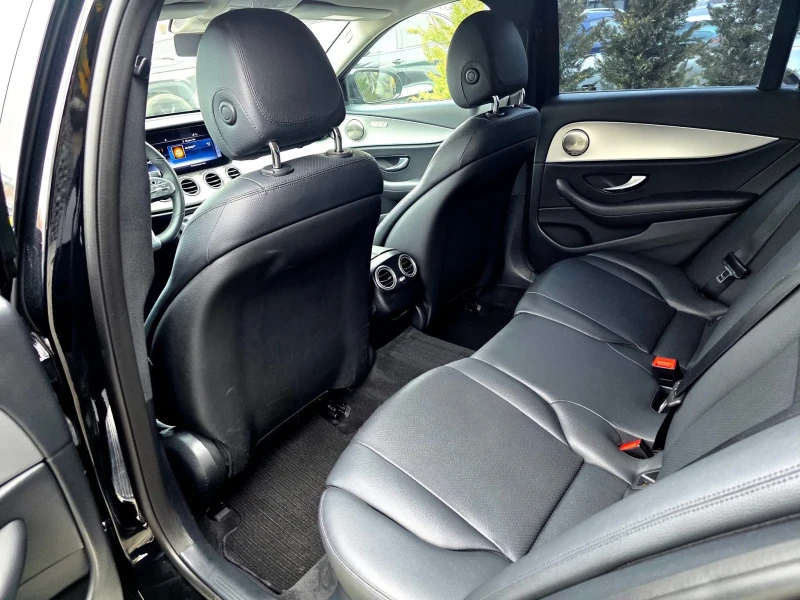 Mercedes-Benz E 220 D FULL AMG PACK FACELIFT BURMEISTER ЛИЗИНГ 100%, снимка 17 - Автомобили и джипове - 49331775