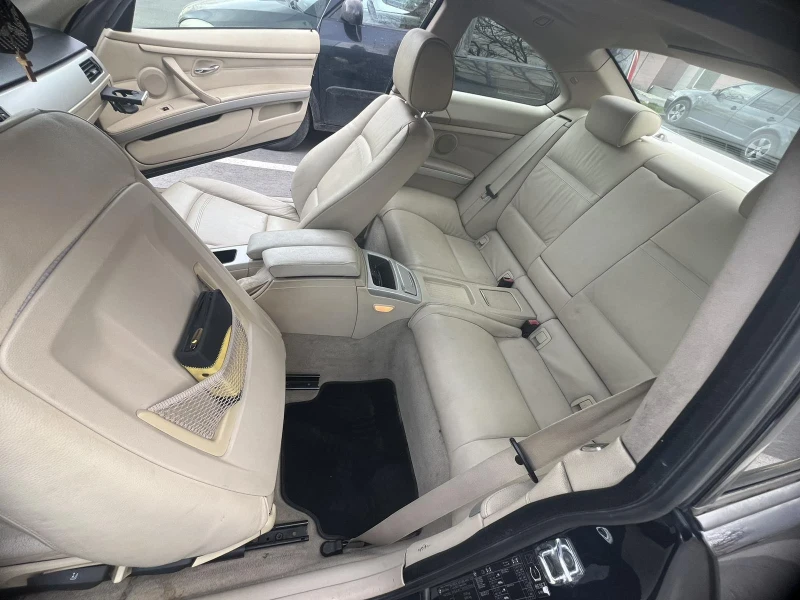 BMW 320 4x4, снимка 12 - Автомобили и джипове - 52731851