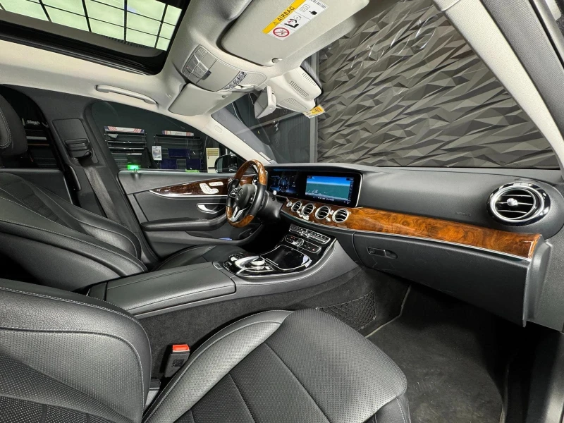 Mercedes-Benz E 400 d 4Matic AMG Line* Pano* Camera* 360, снимка 10 - Автомобили и джипове - 51302988