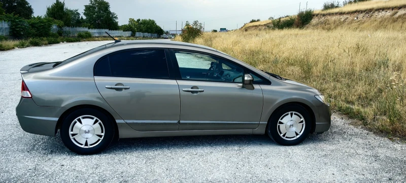 Honda Civic Хибрид, снимка 5 - Автомобили и джипове - 52543591