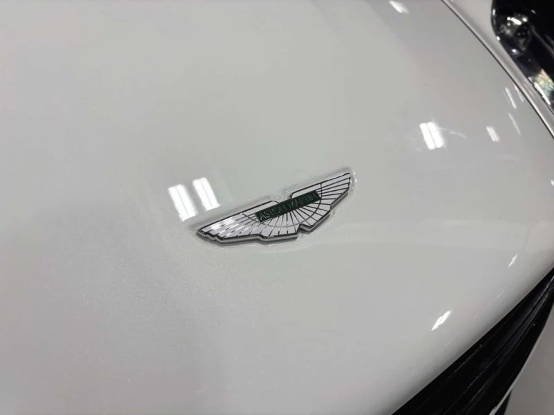 Aston Martin V8 Vantage S| COUPE| SPORTSHIFT| V8POWERED| RWD| CARBONTRIMS|, снимка 3 - Автомобили и джипове - 53109171