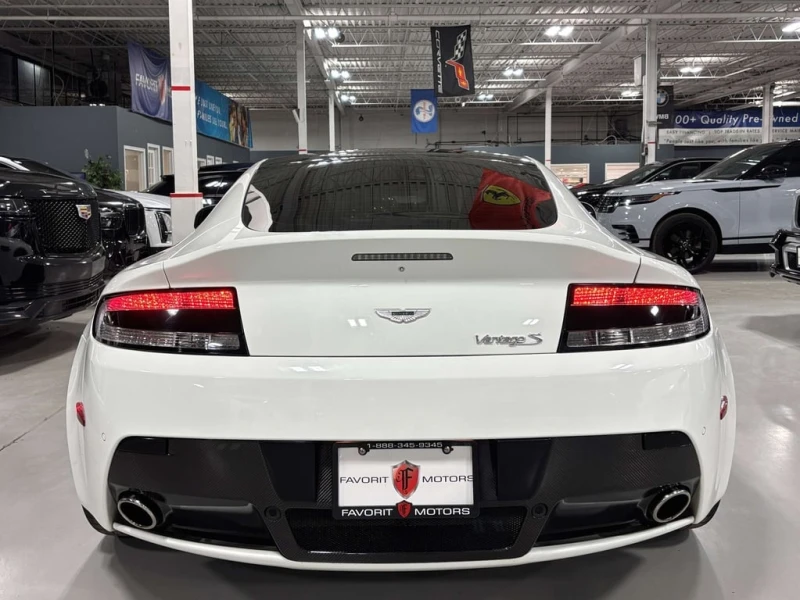Aston Martin V8 Vantage S| COUPE| SPORTSHIFT| V8POWERED| RWD| CARBONTRIMS|, снимка 12 - Автомобили и джипове - 53109171