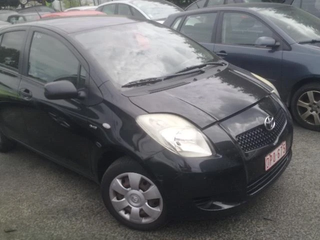 Toyota Yaris 1.33i /1.4 D4D, снимка 11 - Автомобили и джипове - 48320238