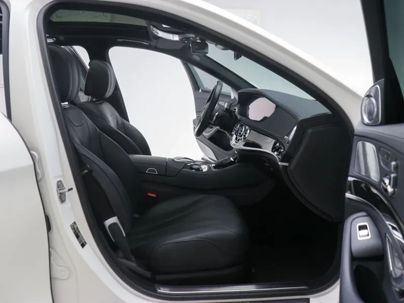 Mercedes-Benz S 560 MAYBACH LONG 4MATIC, снимка 12 - Автомобили и джипове - 55703893
