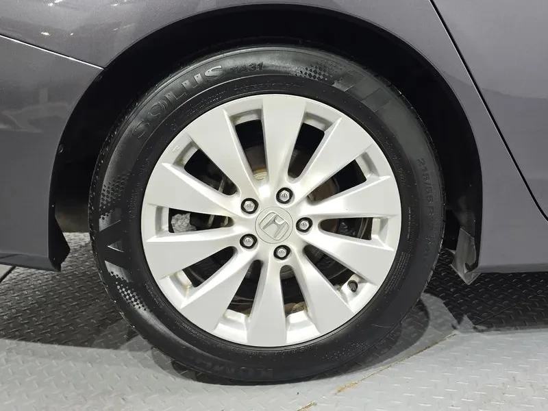 Honda Accord 2.4 9Th Generation, снимка 14 - Автомобили и джипове - 56020441