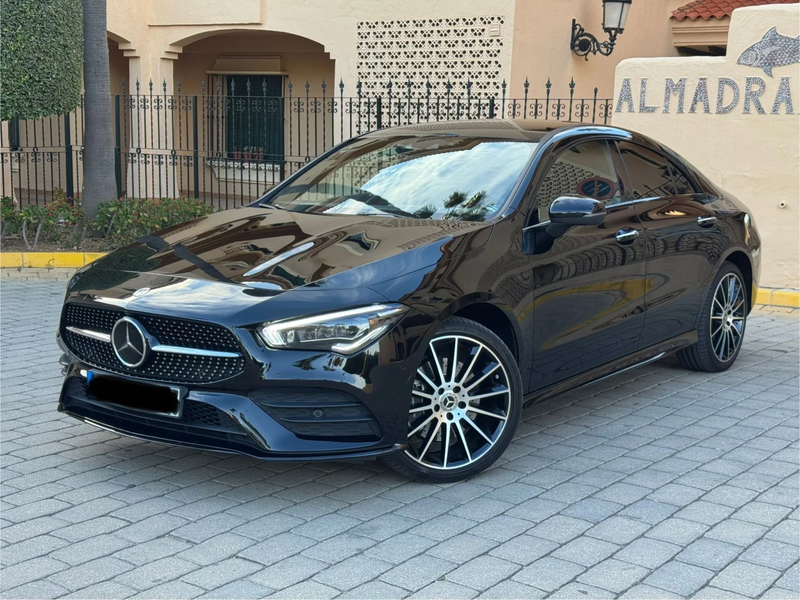 Mercedes-Benz CLA 250 e AMG Paket Plug-in Hibrid, снимка 1