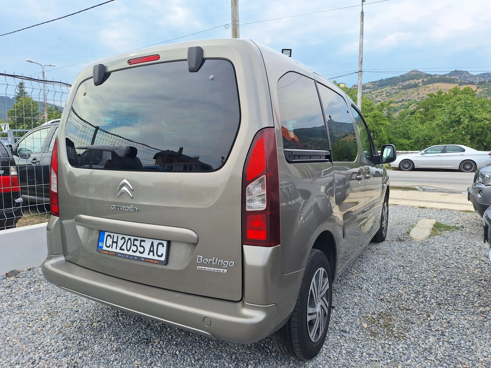 Citroen Berlingo 1.6 HDI напално обслужен  - изображение 5