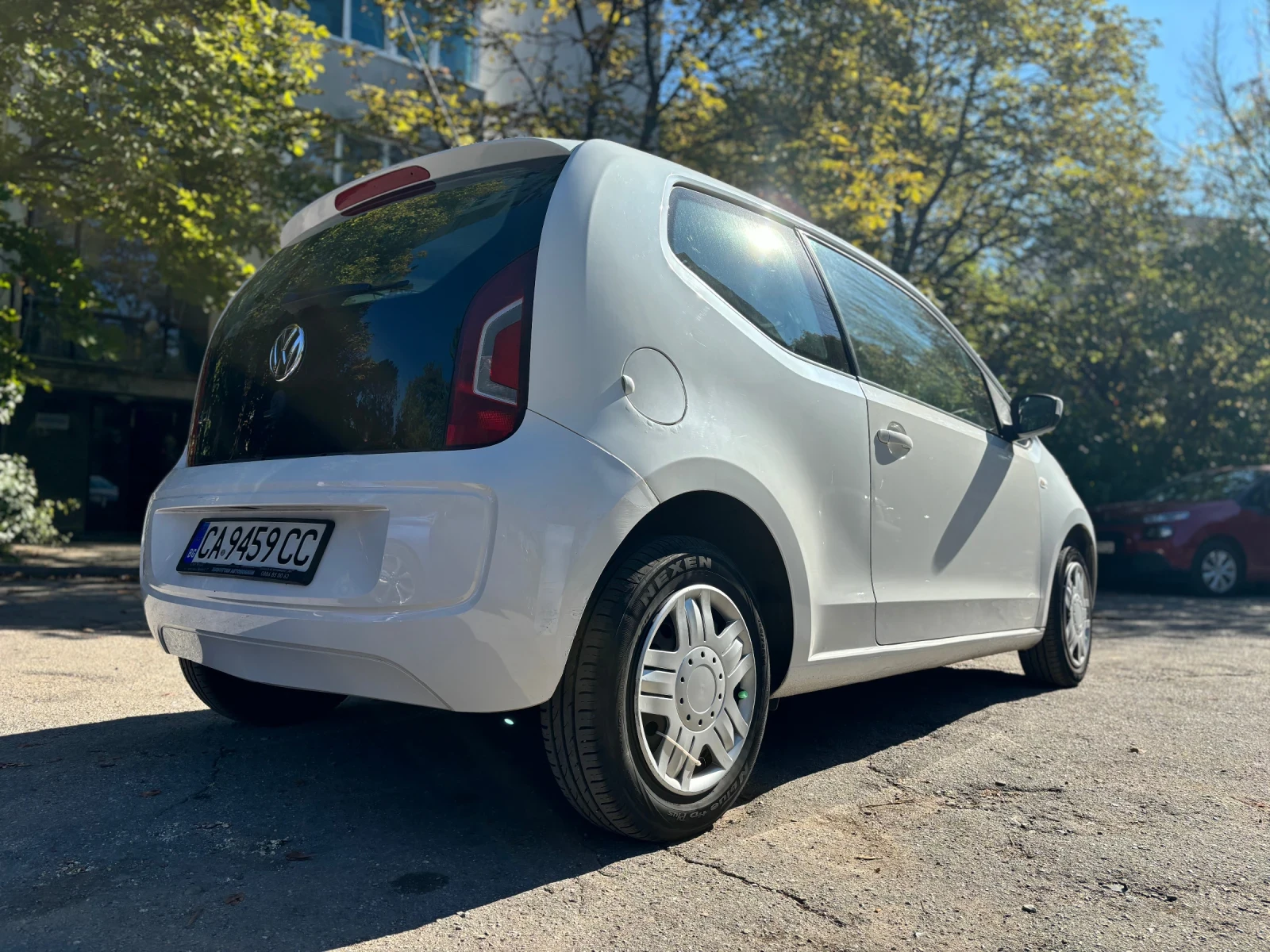 VW Up 1.0 NAVI* CLIMA* ПОДГРЕВ - изображение 3