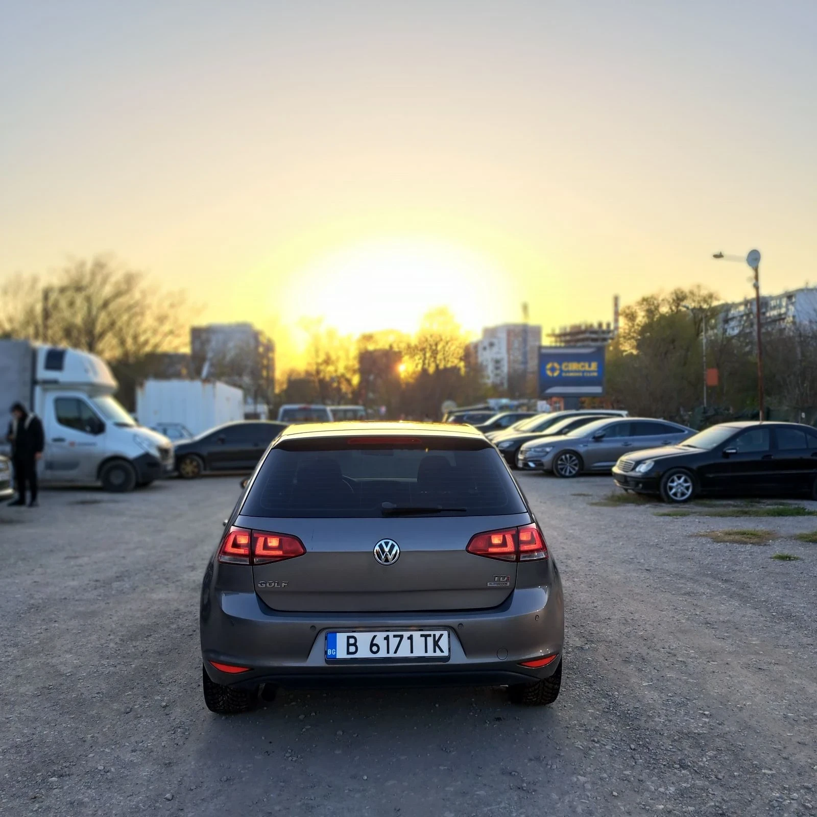 VW Golf 1.6 tdi Highline - изображение 4