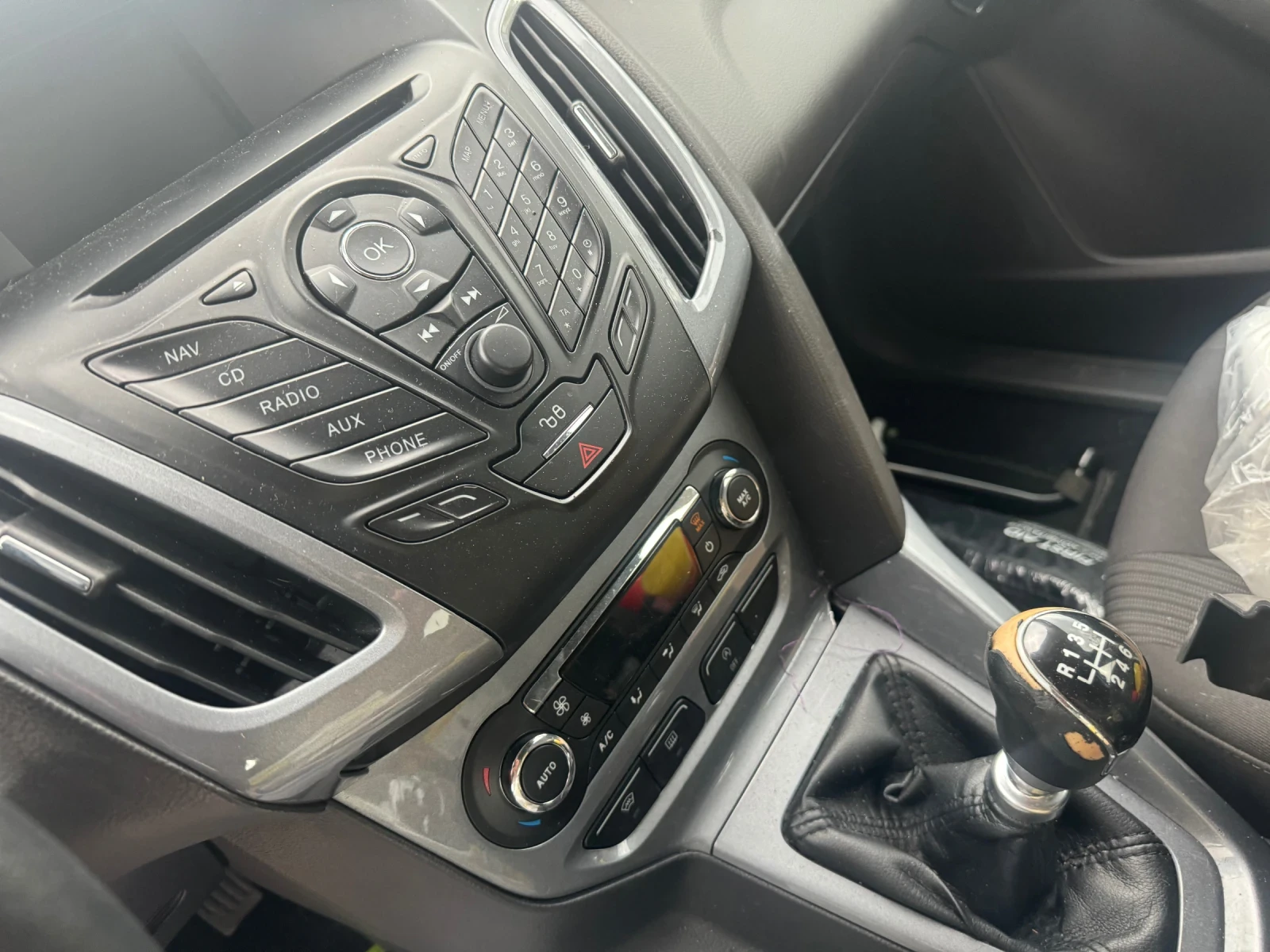 Ford Focus 1.6TDCI 116ks - изображение 8