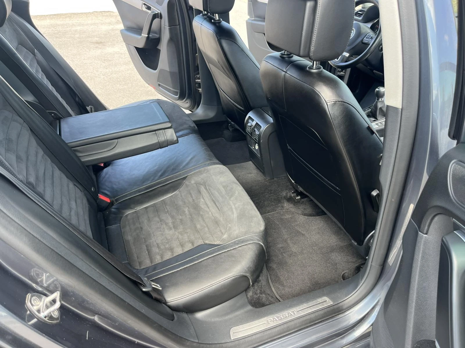 VW Passat 2.0TDI 140к 6ск EURO 5B COMMON RAIL NAVI ИТАЛИЯ - изображение 10