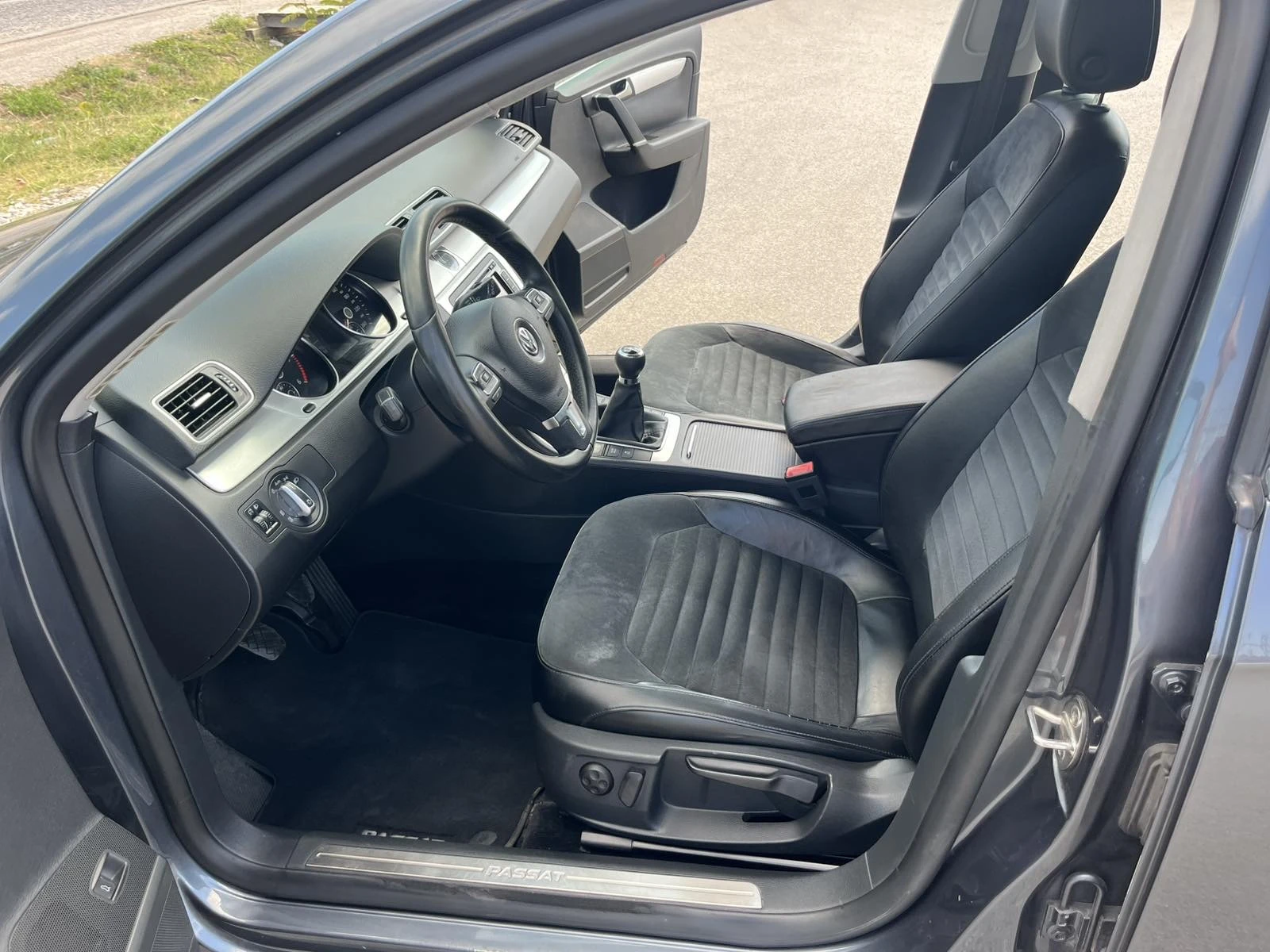 VW Passat 2.0TDI 140к 6ск EURO 5B COMMON RAIL NAVI ИТАЛИЯ - изображение 8