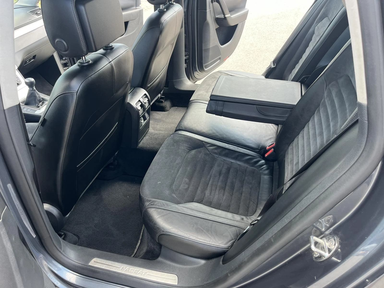 VW Passat 2.0TDI 140к 6ск EURO 5B COMMON RAIL NAVI ИТАЛИЯ - изображение 9