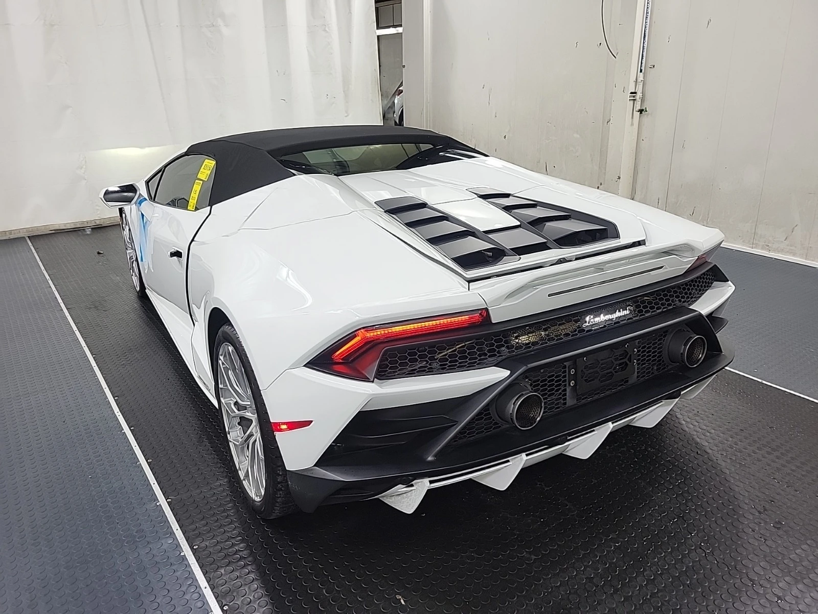 Lamborghini Huracan EVO * * CARFAX * * АВТО КРЕДИТ * *  - изображение 4